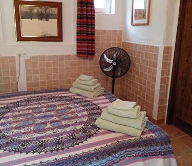 Loja House | 3 Bed Lodge - Sleeps 6 - Pool - Terrace - Parking