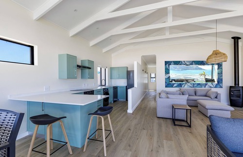 Scott Estate Apartment | 3 Bed On The Beach | Ocean Views from 2 Balconies