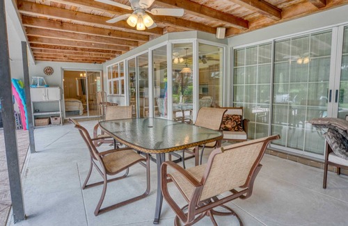 Palm River Estates House | 3 Bed Private Pool Home - Palm River Naples
