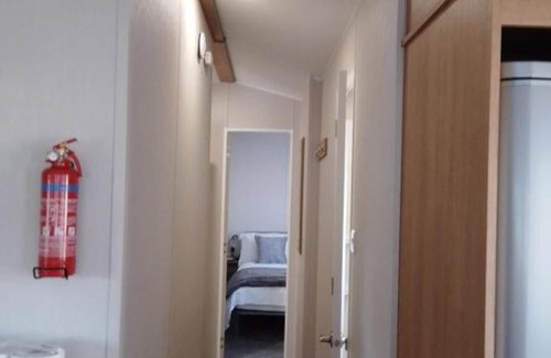 Great Yarmouth Cabin | 3 Bed, Sleeps 8 Caravan, California Cliffs Park