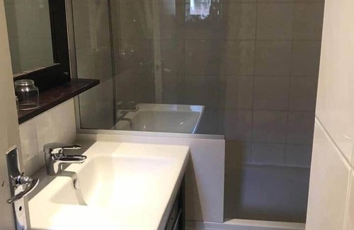 Val Claret Apartment | 3-bed studio with linen and pool val Claret