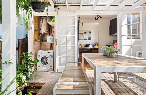 Newtown House | 3-Bed Victorian House with Alfresco Dining