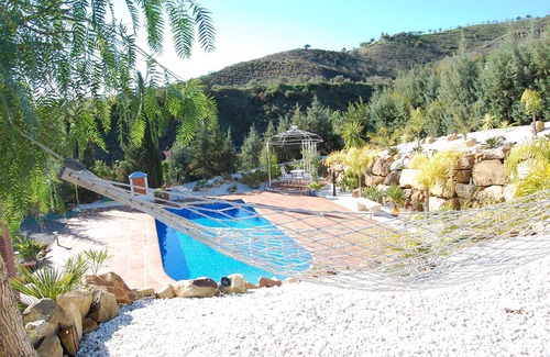Alora Villa | 3 bed villa surrounded with tropical gardens with private pool 2 km from town.