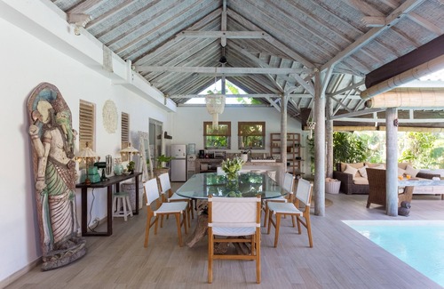 Drupadi Villa | 3-Bed Villa w/Large Pool,Renovated Summer 2025, steps to Seminyak Eat Street