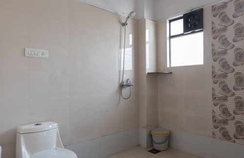 Calangute House | 3-bedboom penthouse with a pool, close to the beach - My Happy Place