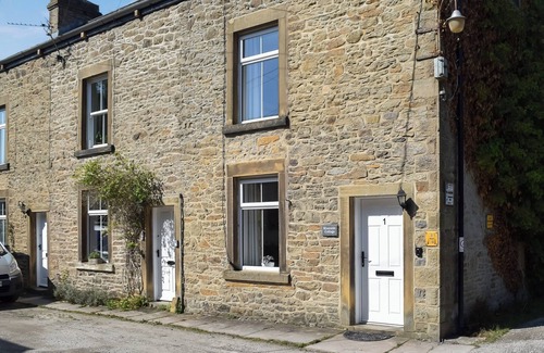 Langcliffe Cottage | 3 bedroom accommodation in Langcliffe near Settle