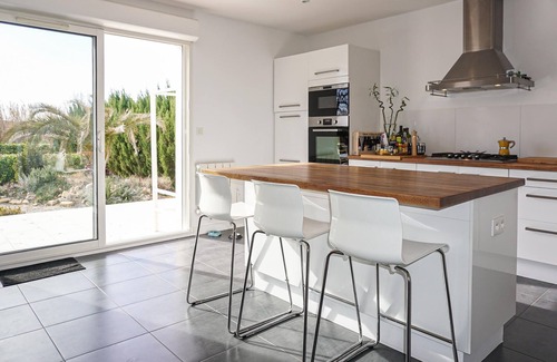 Saint-Genies-de-Fontedit House | 3 bedroom accommodation in Saint-Génies-de-Fonted