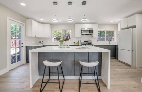 Concord House | 3 Bedroom 1.5 Bath House close to Downtown Concord/Walnut Creek
