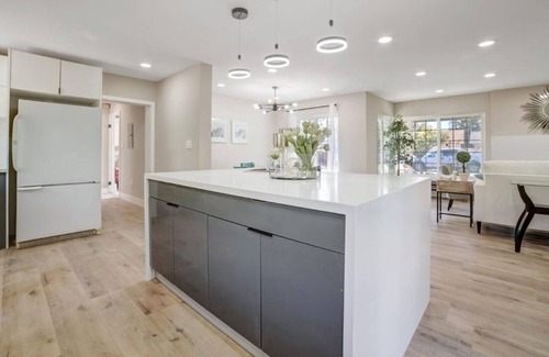 Concord House | 3 Bedroom 1.5 Bath House close to Downtown Concord/Walnut Creek