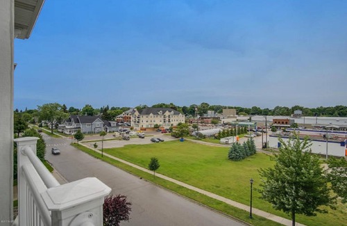 Ludington Condo | 3 Bedroom, 2 Bath Condo located in desirable Downtown Ludington!