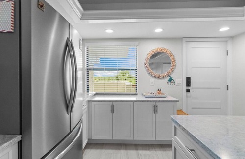 Sanibel Condo | 3 bedroom, 2 bath Condo at Pointe Santo With Beautiful Beach Views!