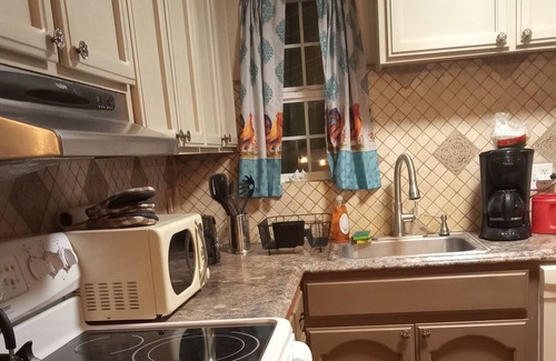 Alturas House | 3 Bedroom 2 Bath Great Family Location in Town