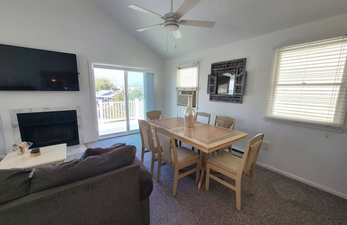 Gardens Condo | 3 bedroom, 2 bath second floor unit close to beach