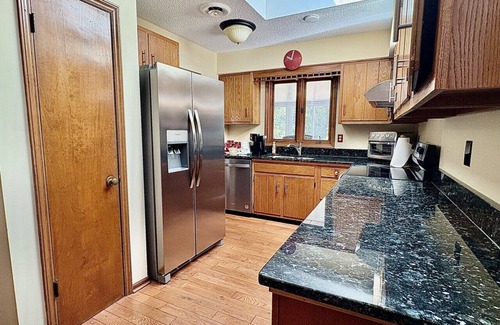 Newport House | 3-bedroom, 2-bath home in Cape Carteret