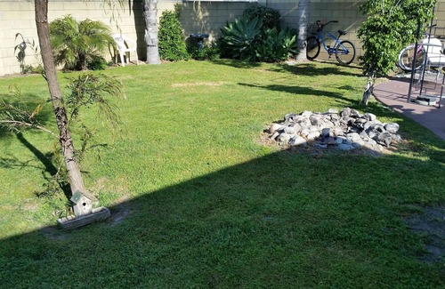 Hermosa Village House | 3 Bedroom 2 Bath Walk To Disney House
