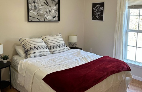 Grantham House | 3 Bedroom 2 Bathroom Home in Grantham