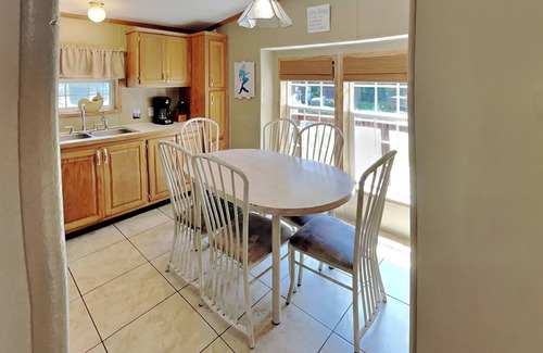Put-in-Bay Cabin | 3 Bedroom 2 Bathroom Vacation Rental Home in the Island Club -Sleeps 8 - IC83
