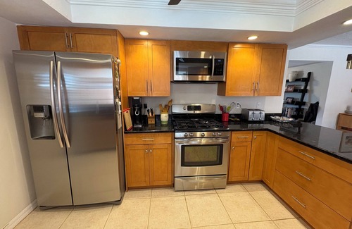 Gulf Gate Woods House | 3 Bedroom 2 Full Bath House near Siesta Key Beach