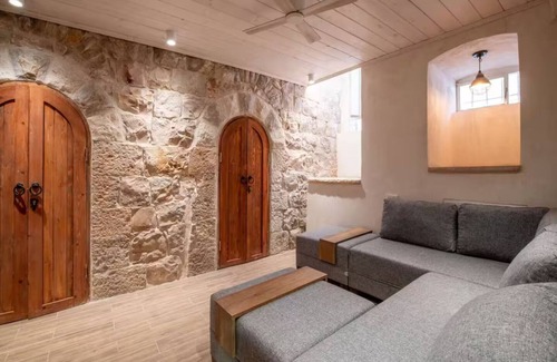 Jerusalem City Centre House | 3-bedroom 3 Bath house Nachlaot