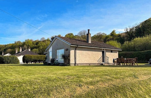 Kilchattan Bay Cottage | 3 bedroom accommodation in All Isle of Bute
