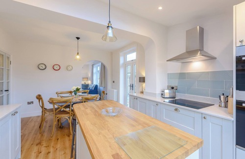 East Wittering Cottage | 3 bedroom accommodation in East Wittering
