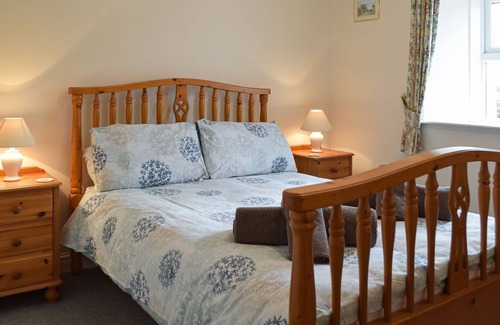 Broad Haven Cottage | 3 bedroom accommodation in Broadway, near Haverfordwest