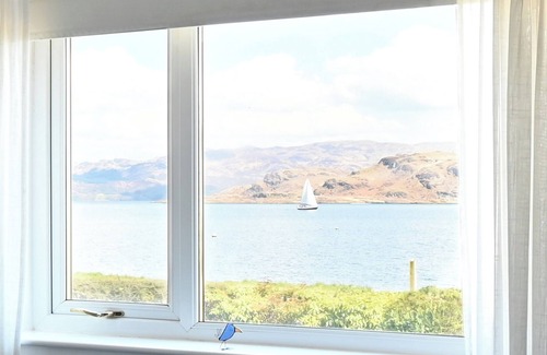 Tighnabruaich Cottage | 3 bedroom accommodation in Kames, near Tighnabruaich