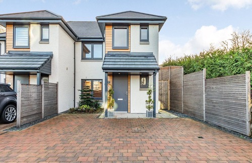 Auchterarder Cottage | 3 bedroom accommodation in Auchterarder, near Gleneagles