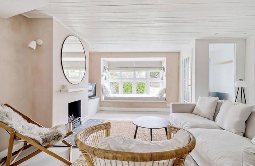 West Wittering Cottage | 3 bedroom accommodation in West Wittering, near Chichester