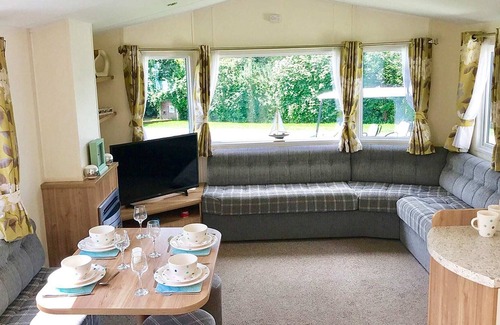 Colchester House | 3 bedroom accommodation in Mersea Island, Colchester