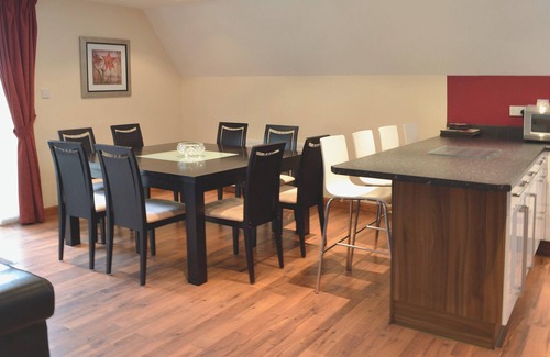 Dunfermline Cottage | 3 bedroom accommodation in Oakley, near Dunfermline