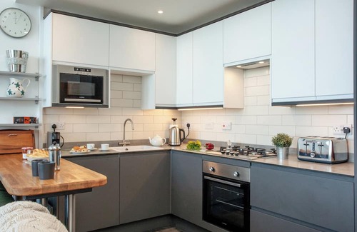 Hele Apartment | 3 bedroom accommodation in Ilfracombe