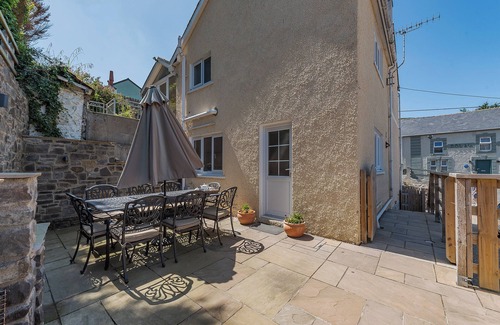 New Quay Cottage | 3 bedroom accommodation in New Quay