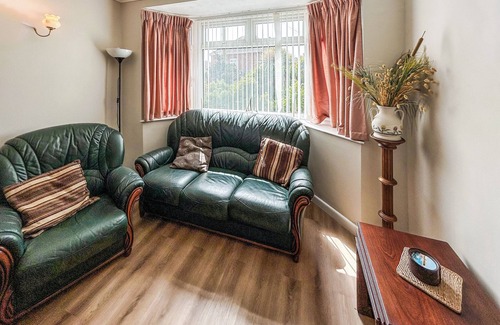Weymouth Apartment | 3 bedroom accommodation in Weymouth