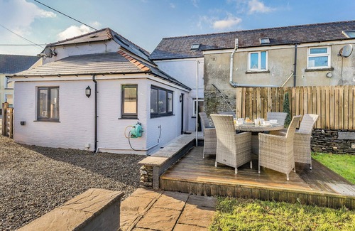 Boncath Cottage | 3 bedroom accommodation in Boncath, near Preseli Hills
