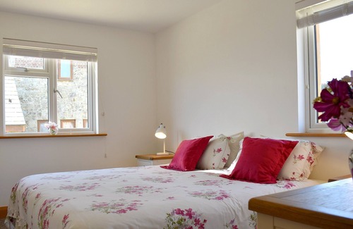 Ventnor Cottage | 3 bedroom accommodation in Chale, near Ventnor