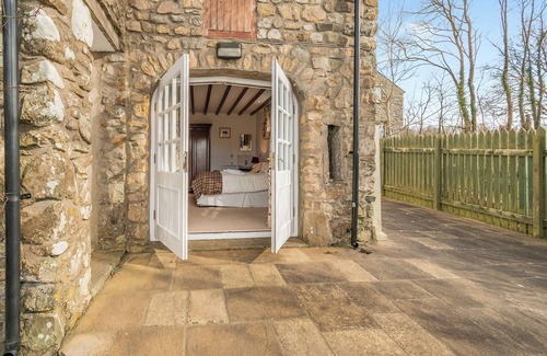 St Brides Cottage | 3 bedroom accommodation in Cerbid