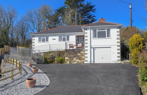 Coverack Cottage | 3 bedroom accommodation in Coverack, near Helston