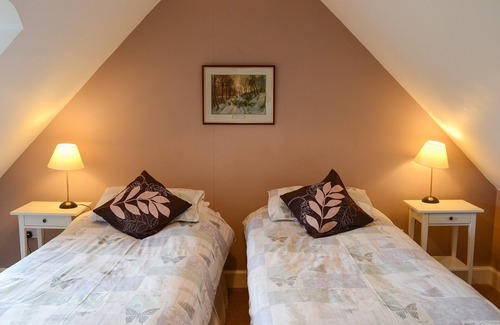 Lochinver Cottage | 3 bedroom accommodation in Lochinver, near Baddidarach