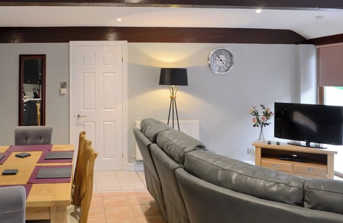 Lincoln Cottage | 3 bedroom accommodation in Doddington, near Lincoln