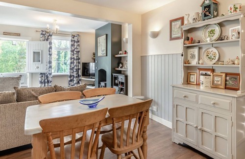 Leek Cottage | 3 bedroom accommodation in Cheddleton, Near Leek