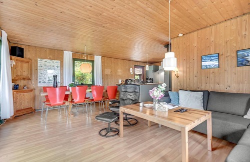 Øer Strand House | 3 bedroom amazing home in Ebeltoft