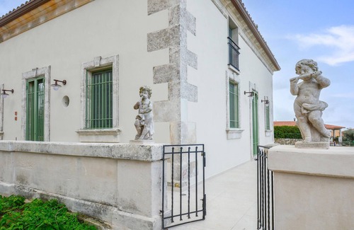 Ragusa House | 3 bedroom amazing home in Ragusa