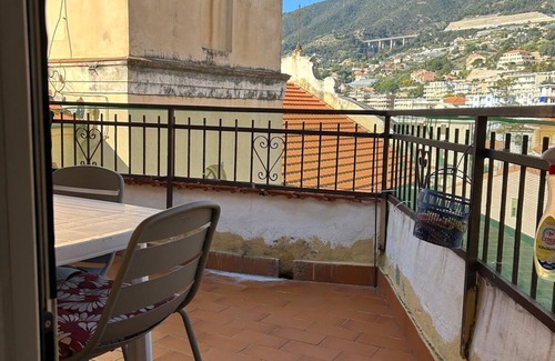 Ospedaletti Apartment | 3 Bedroom Apartment in Ospedaletti
