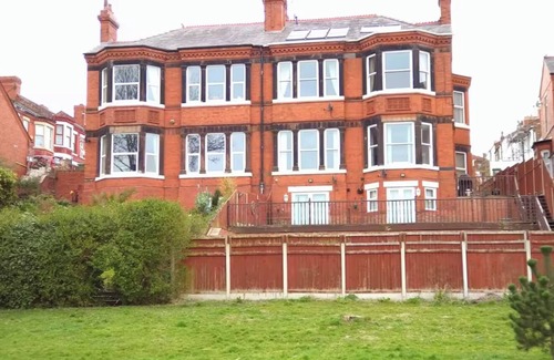 Wallasey Apartment | 3 Bedroom Apartment - Egremont Promenade
