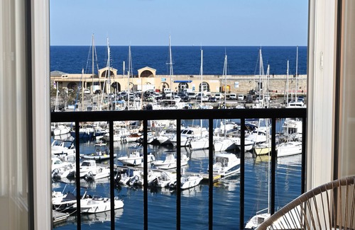 Bastia Apartment | 3 Bedroom Apartment in Bastia