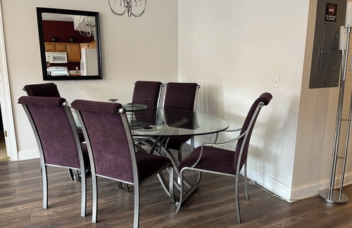 Lorain Apartment | 3-bedroom apartment in fabulous Lorain with AC
