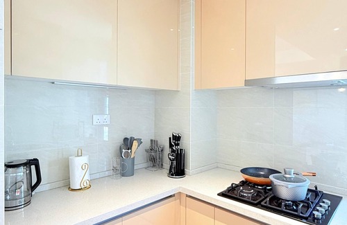 Westlands Apartment | 3-bedroom apartment in brilliant Nairobi with fitness room-GTC, WNDY