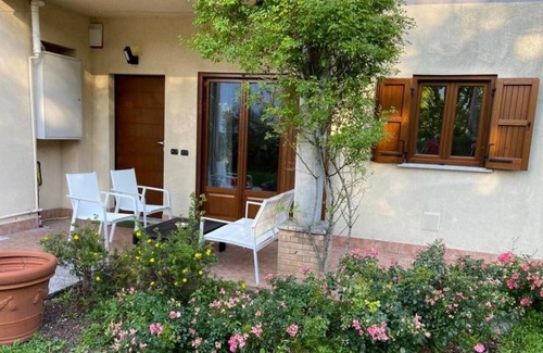 Germignaga Apartment | 3 bedroom apartment with terrace and garden near the beach
