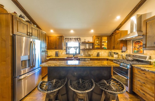 Crested Butte Apartment | 3 Bedroom Apt in the Heart of Crested Butte!